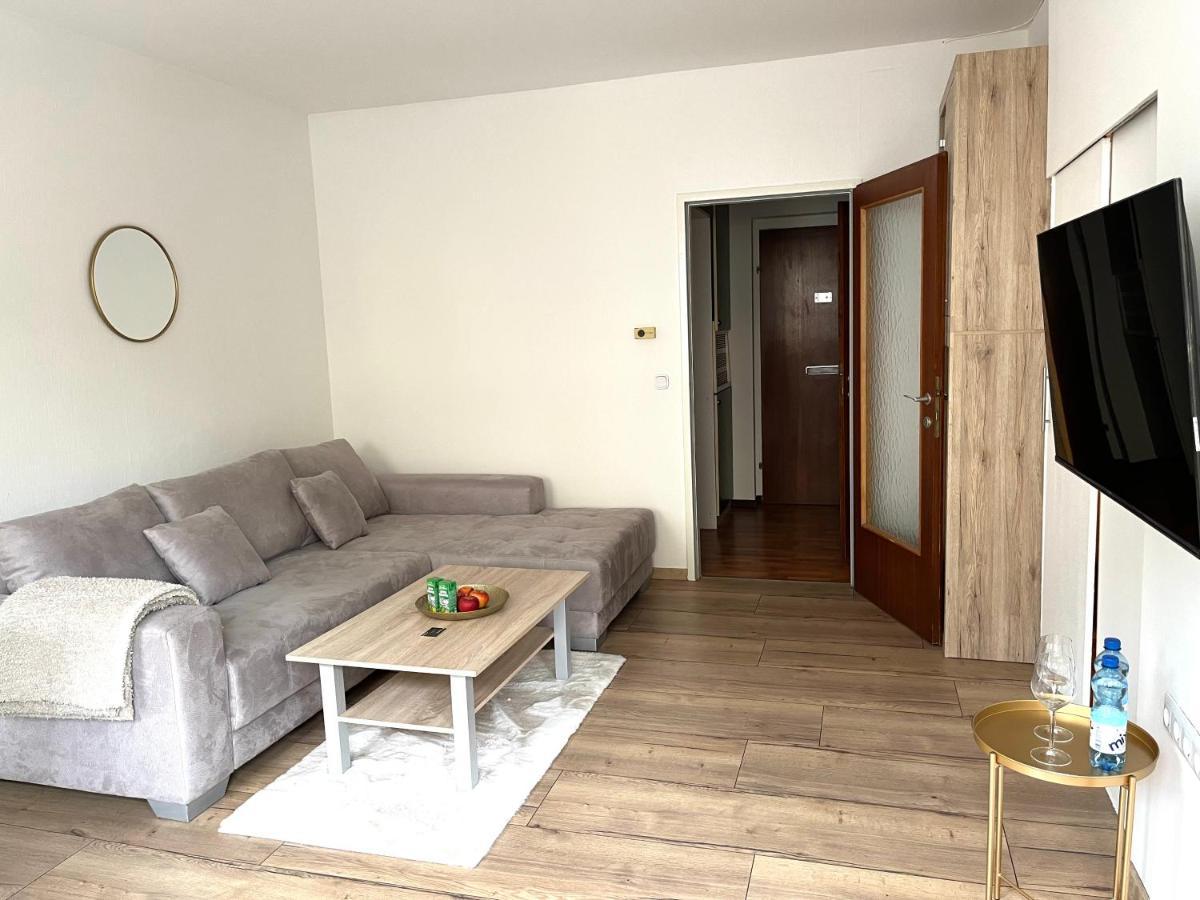 - Contactless Check-in Apartament